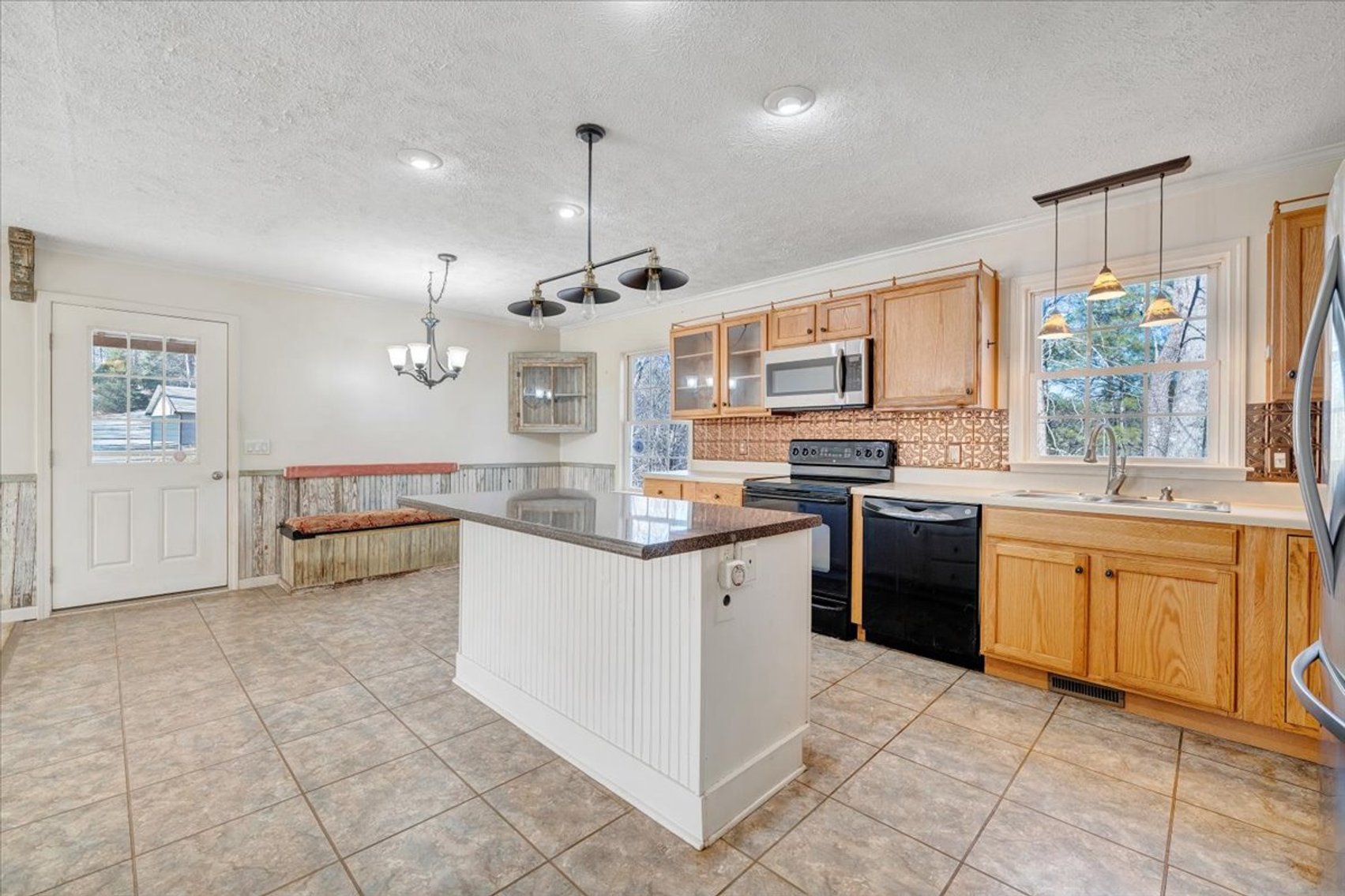 Image for 365 Isolane Road Real Estate Auction