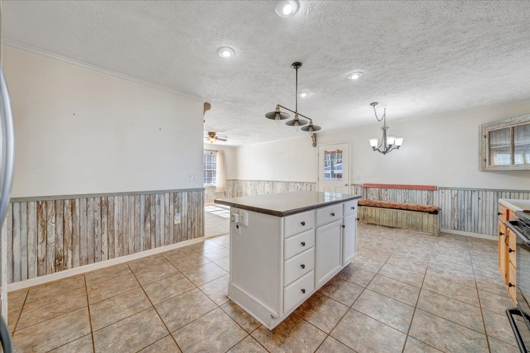 Image for 365 Isolane Road Real Estate Auction