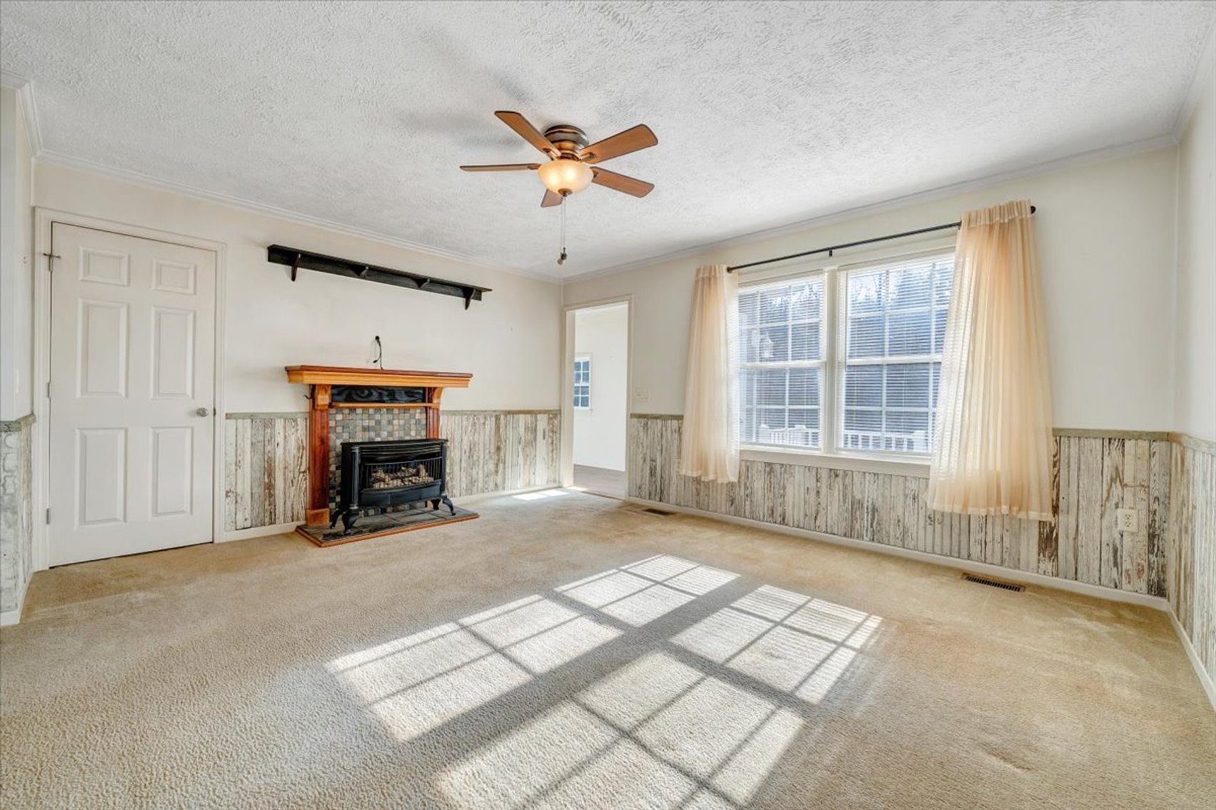 Image for 365 Isolane Road Real Estate Auction