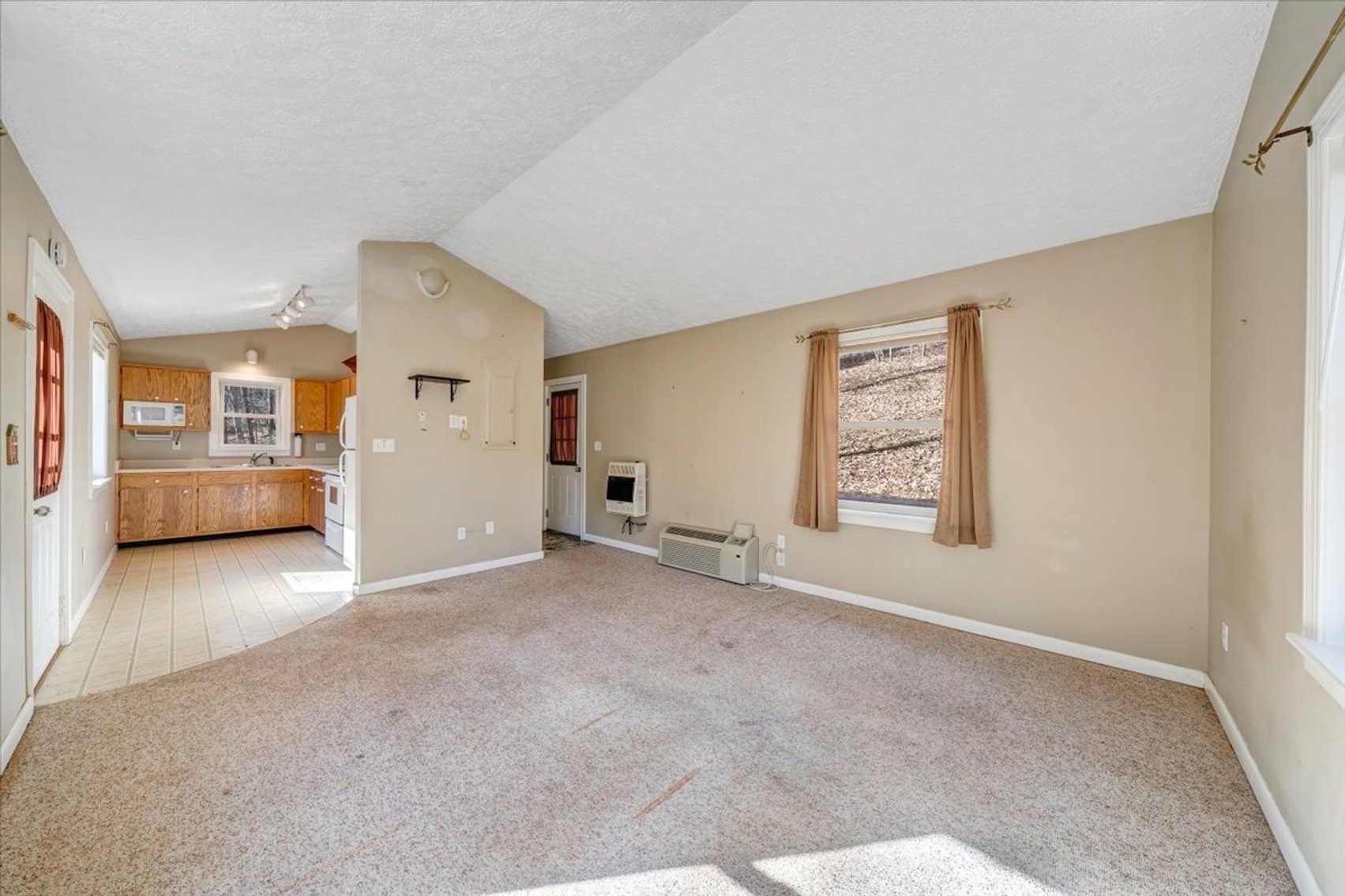 Image for 365 Isolane Road Real Estate Auction