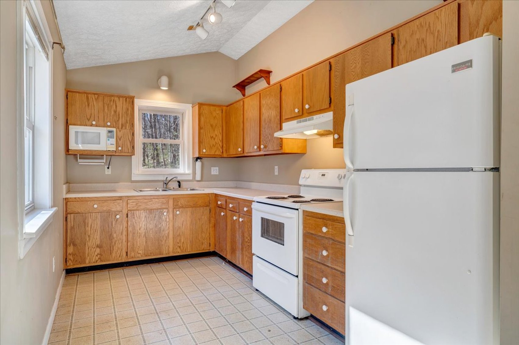 Image for 365 Isolane Road Real Estate Auction