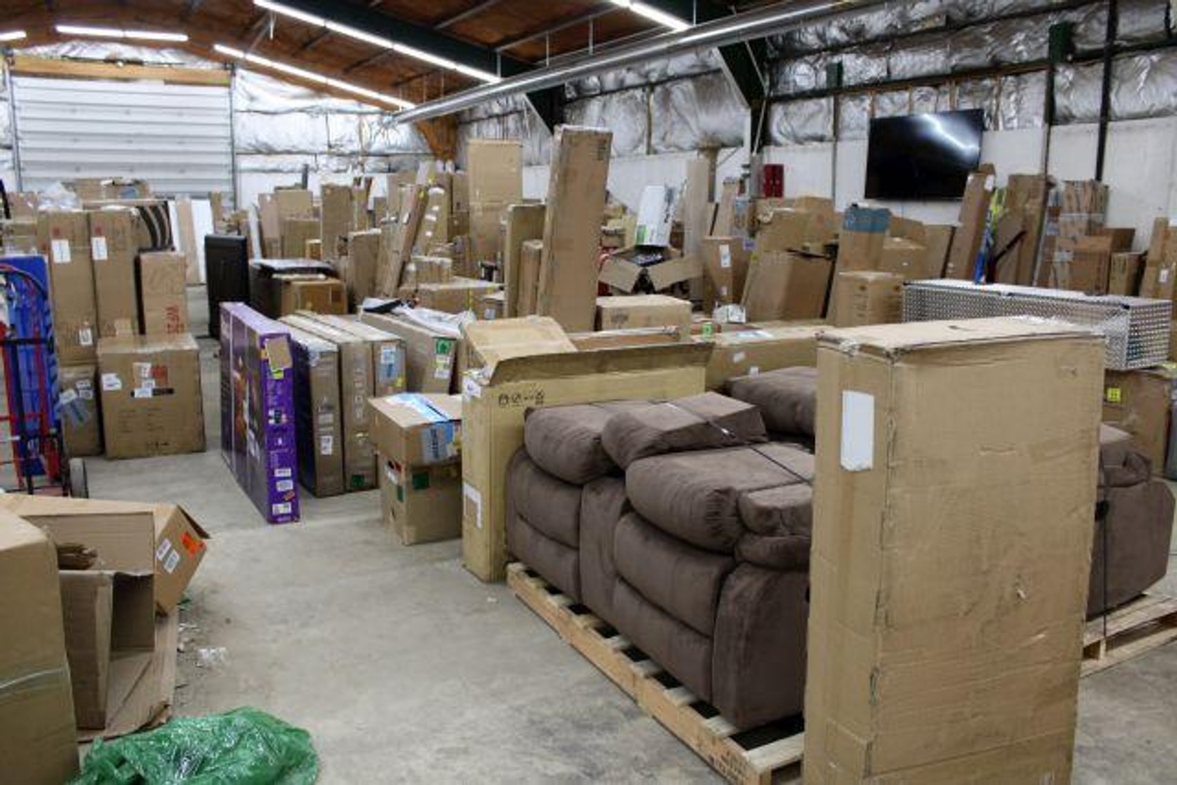 Image for LIVE AUCTION - SURPLUS MARCH