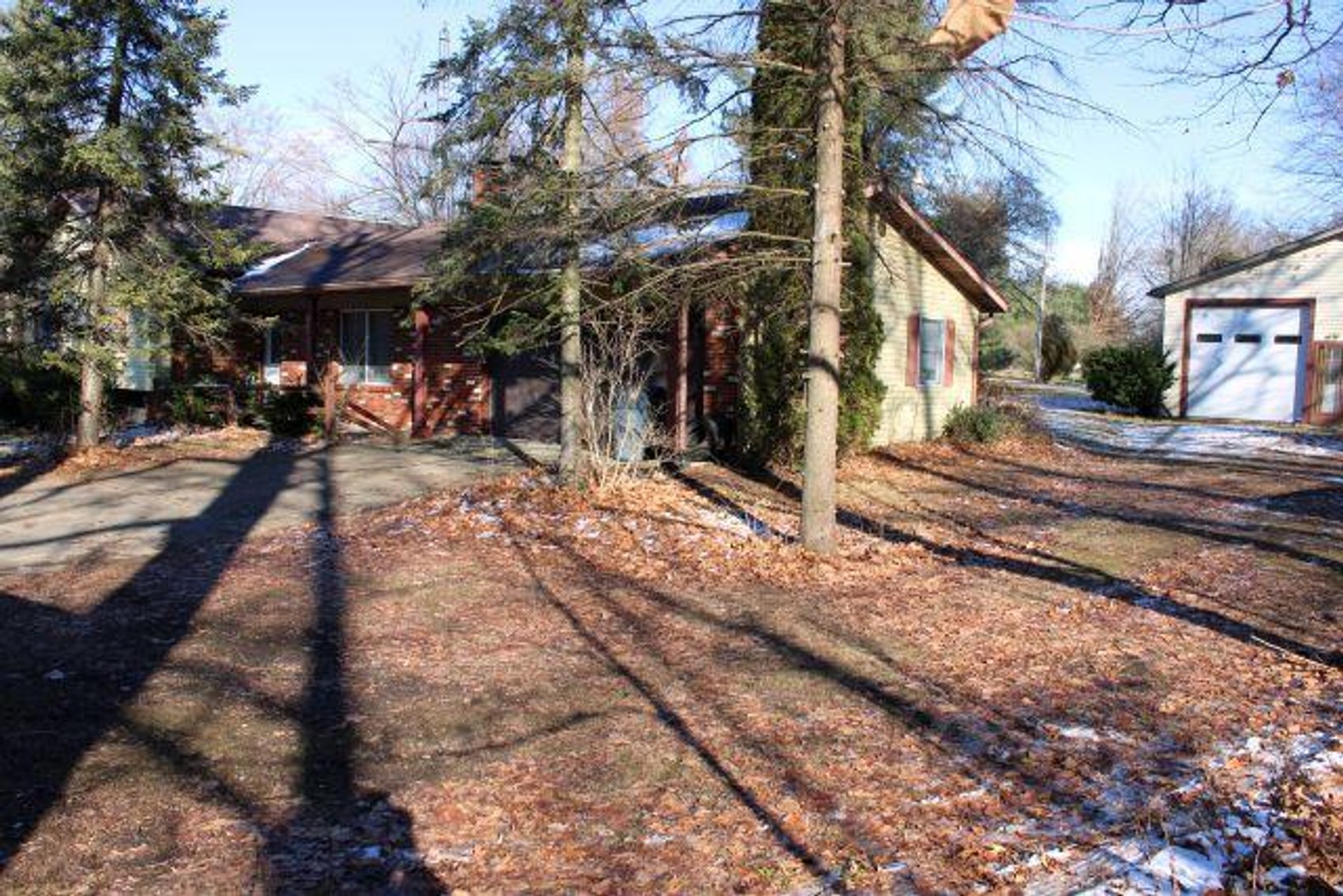 Image for SPLIT LEVEL HOME - POLE BUILDING