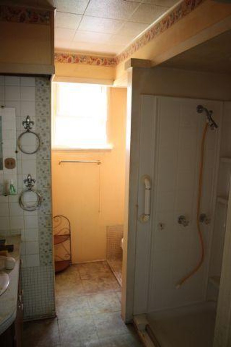 Image for ABSOLUTE REAL ESTATE AUCTION
