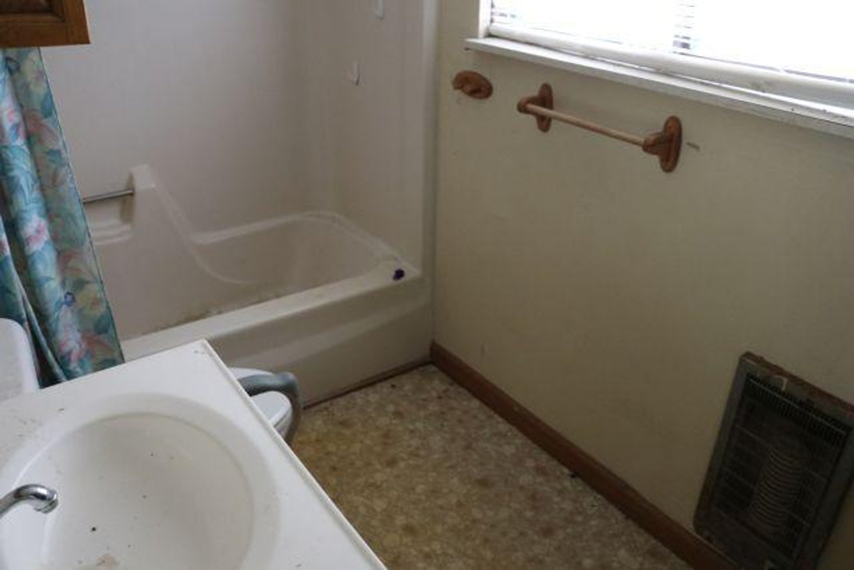 Image for APPLE VALLEY -BEVINGTON ESTATE
