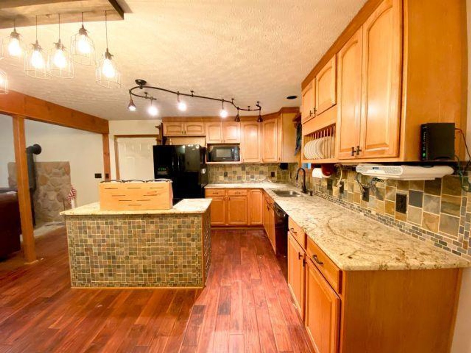 Image for 21 ACRES-HOUSE-OUTBUILDING