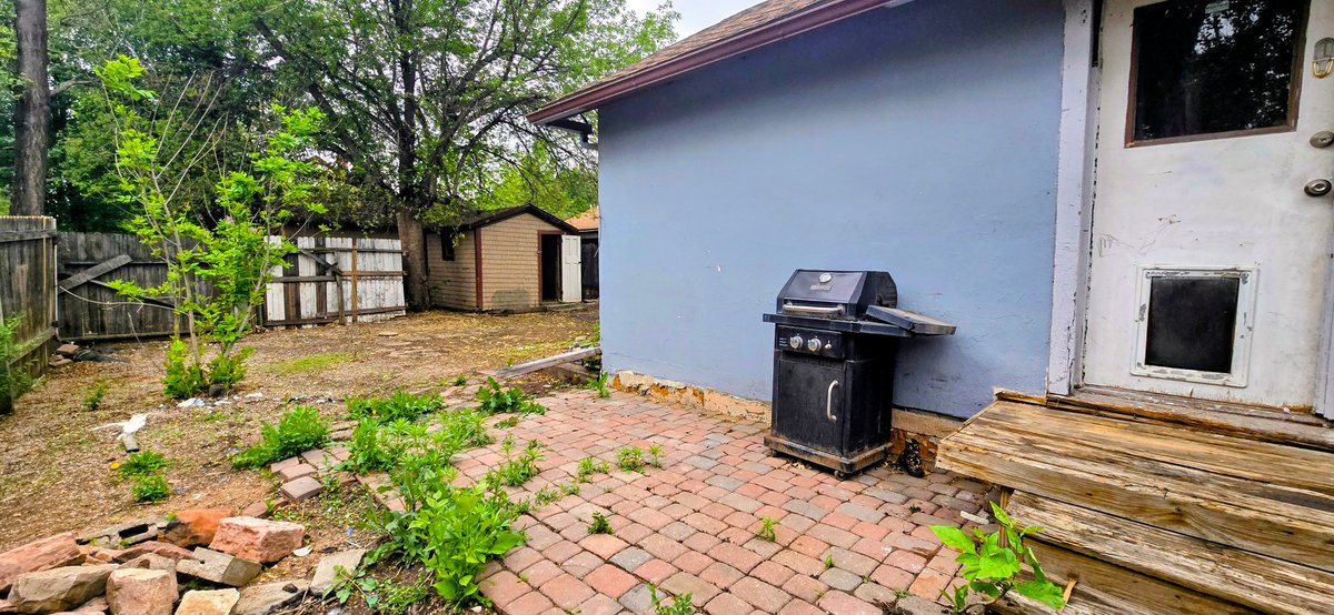 Image for 313 West Monument Real Estate Auction