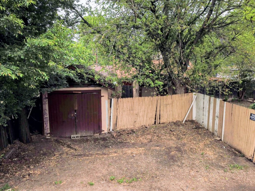 Image for 313 West Monument Real Estate Auction
