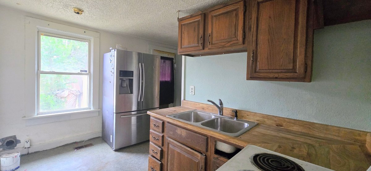 Image for 313 West Monument Real Estate Auction
