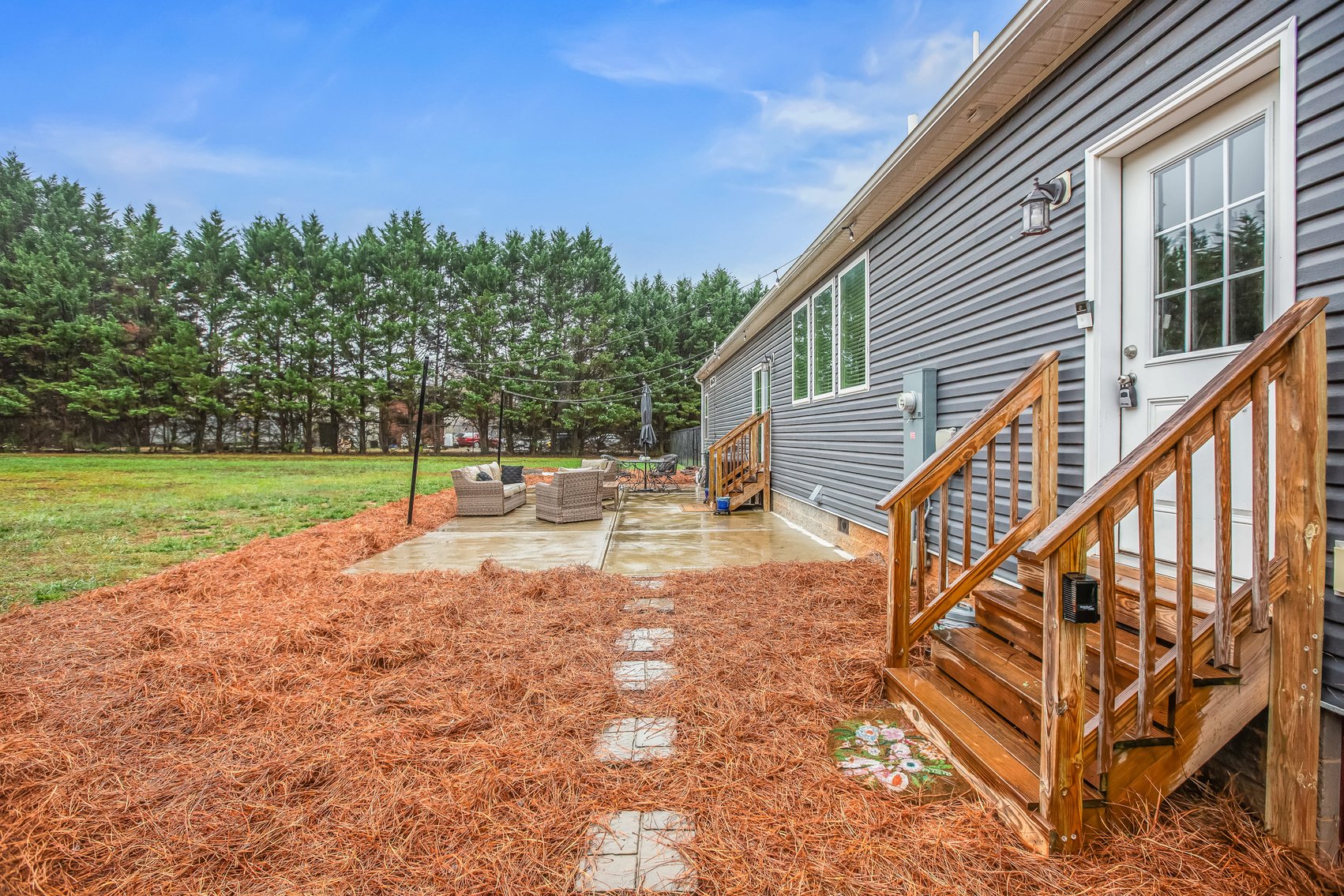 Davie County Home-Modern Living with Countryside Charm!