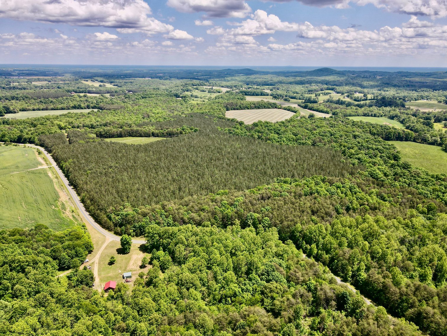 Charming Brushy Mountain Cabin on 3.929 Acres in Union Grove, NC
