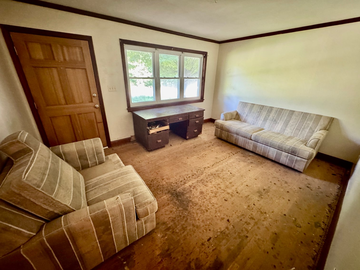 JUDICIAL AUCTION - Yadkinville, NC Brick Ranch