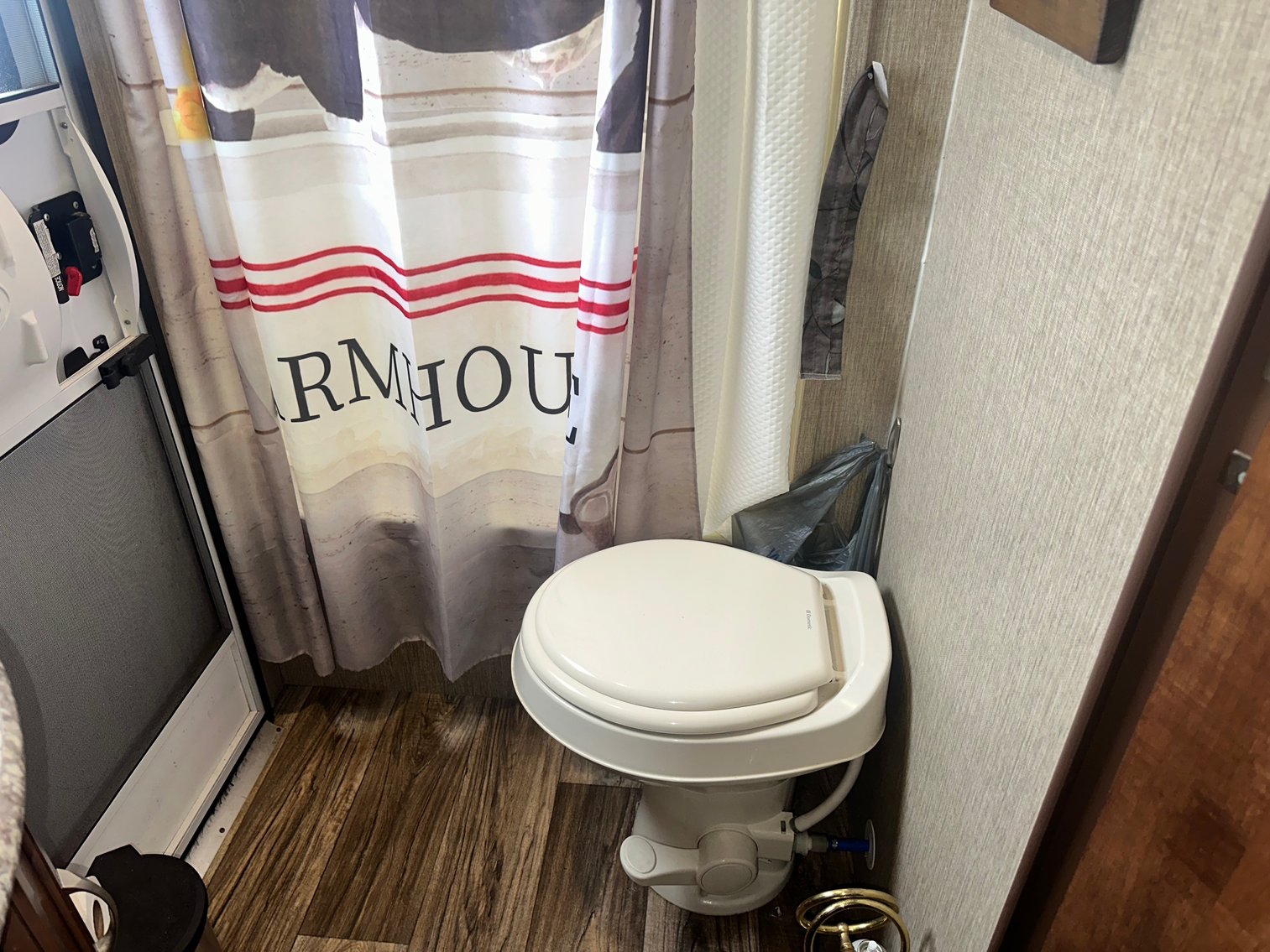 Mountain Getaway - West Jefferson: Passport Elite Camper + Golf Cart
