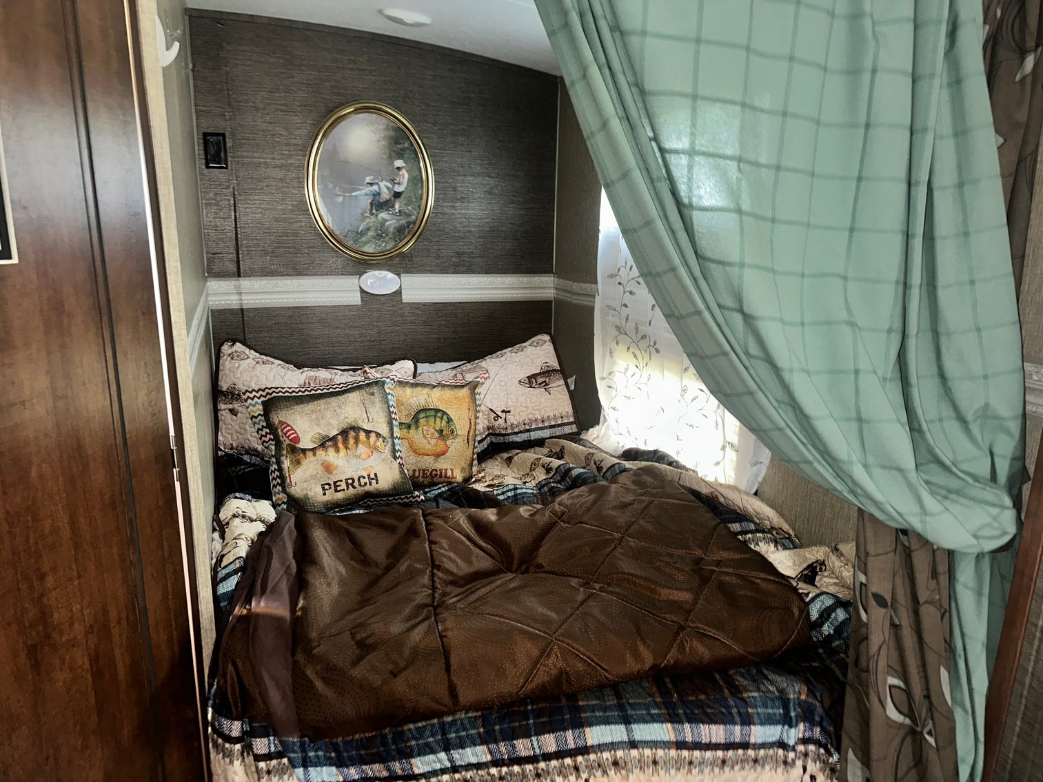Mountain Getaway - West Jefferson: Passport Elite Camper + Golf Cart