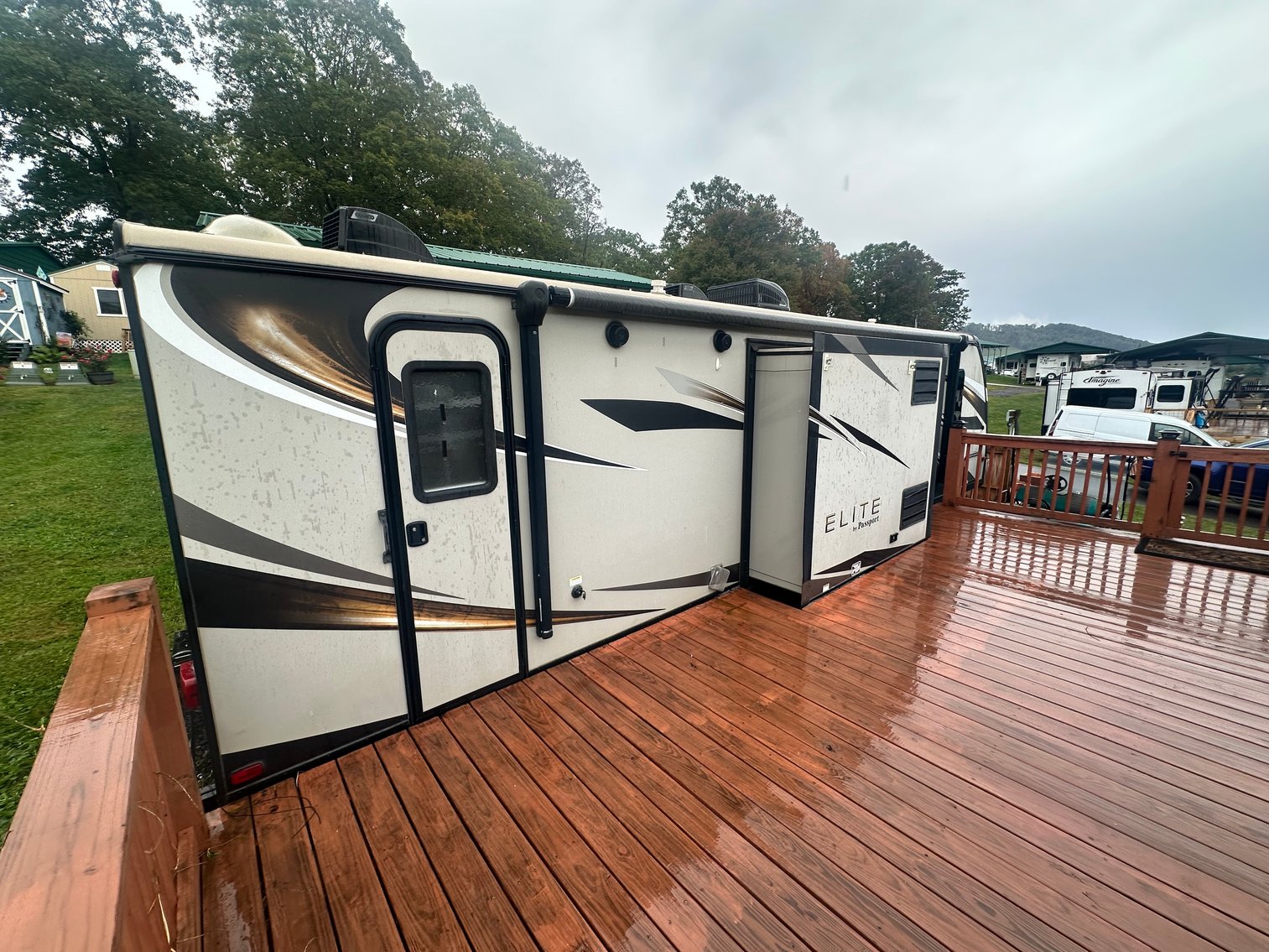 Mountain Getaway - West Jefferson: Passport Elite Camper + Golf Cart