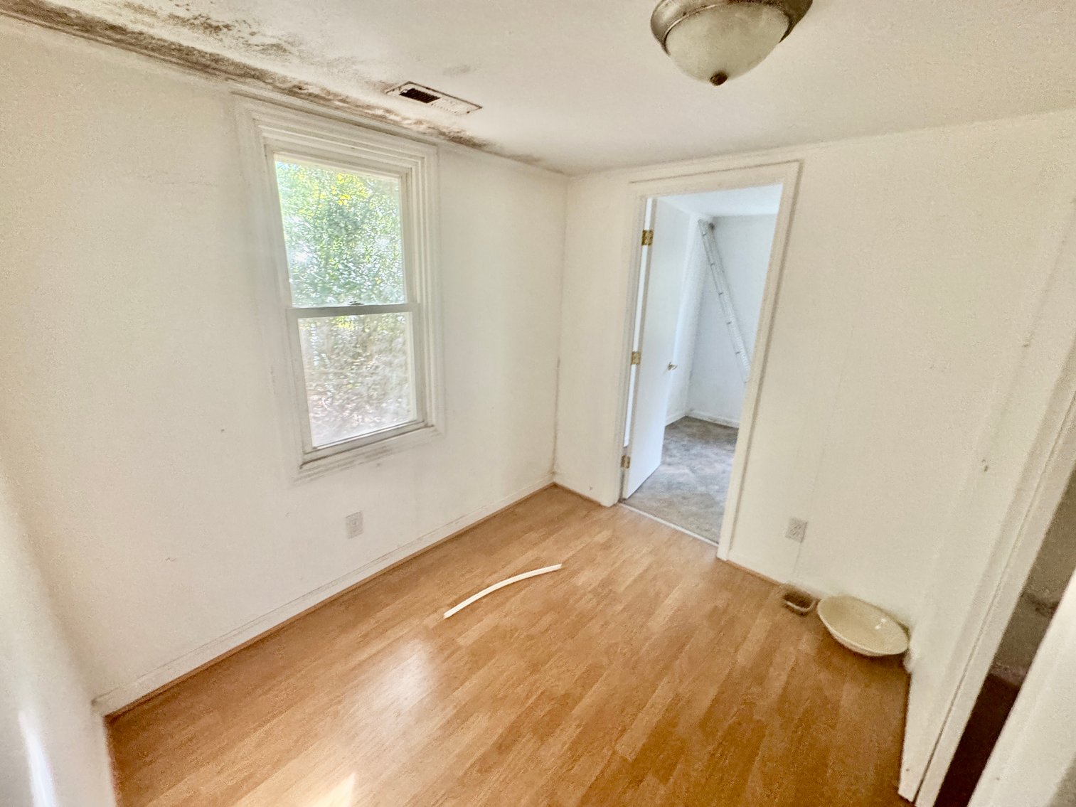 JUDICIAL AUCTION - Urban Home in Yadkinville, NC