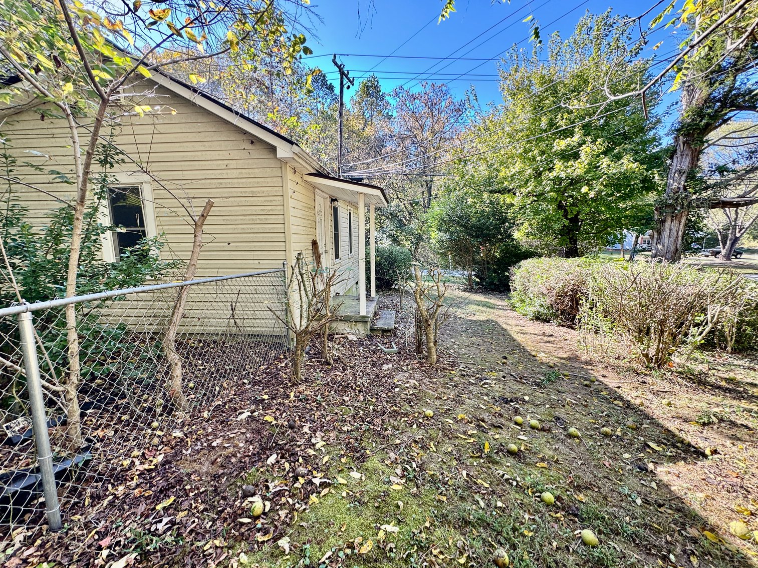 JUDICIAL AUCTION - Urban Home in Yadkinville, NC