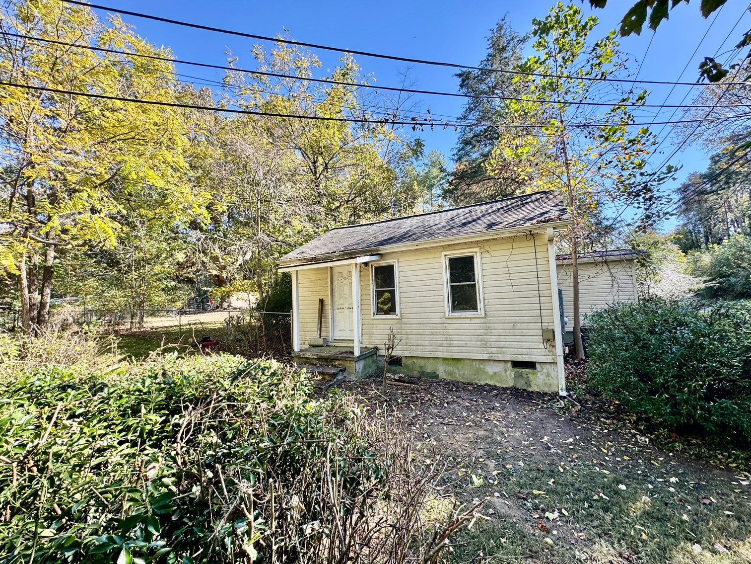 JUDICIAL AUCTION - Urban Home in Yadkinville, NC