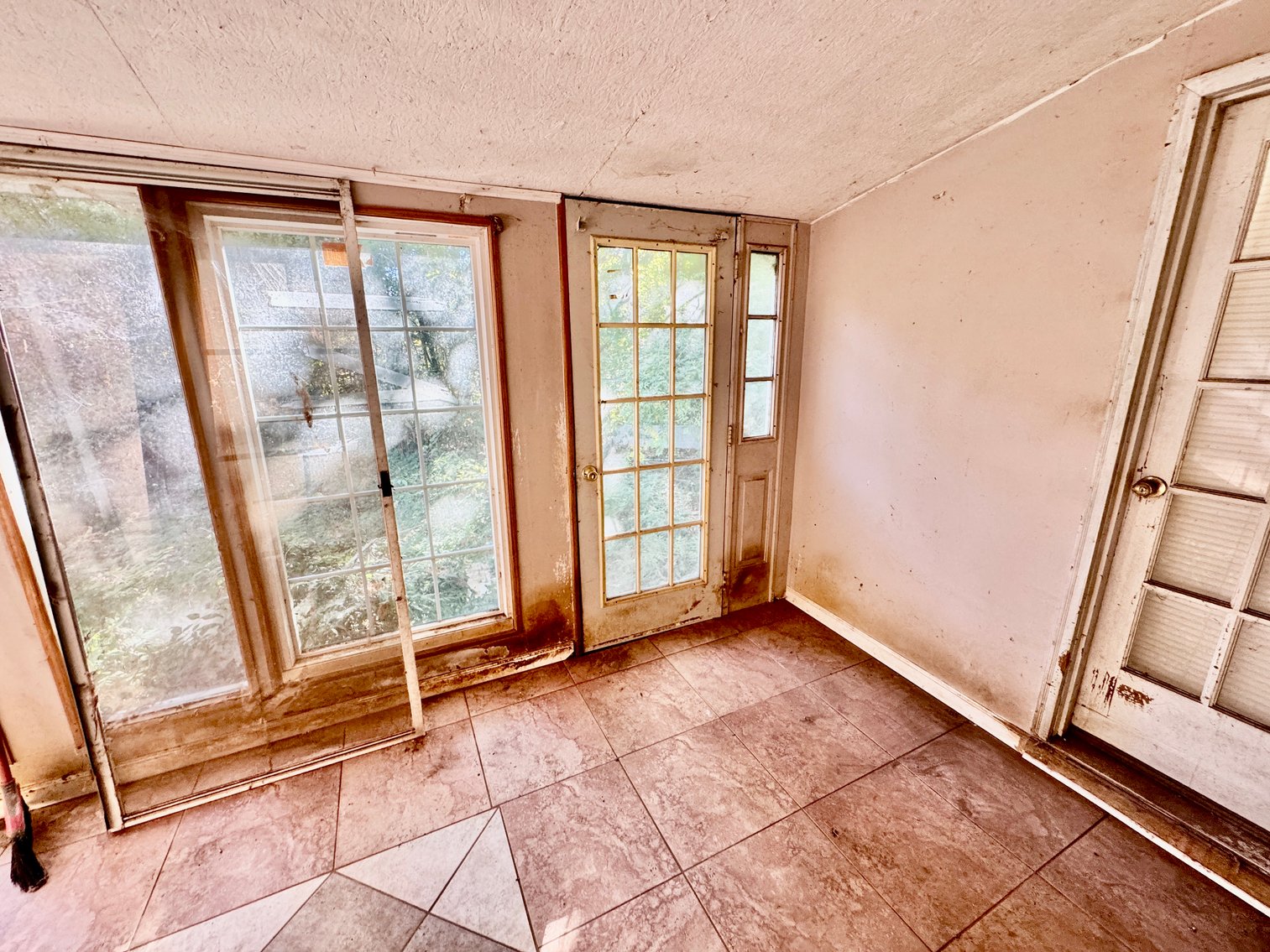 Large Home, Apartment and Acreage on Bell Farm Road, Statesville, NC