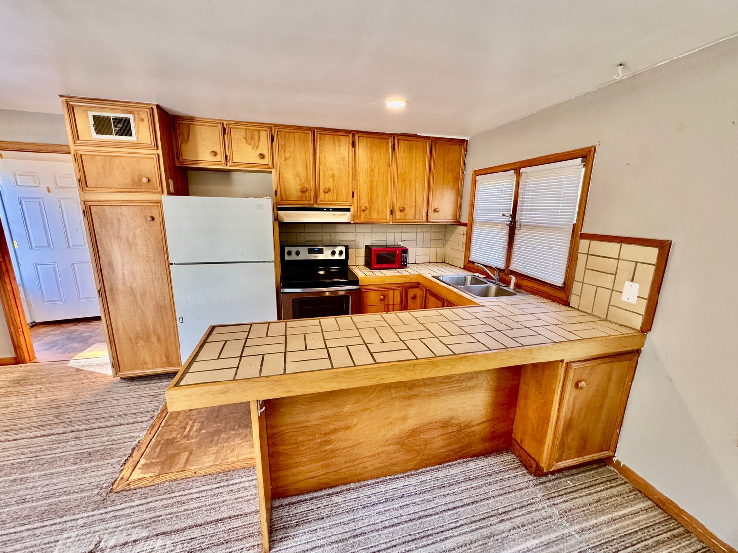 Large Home, Apartment and Acreage on Bell Farm Road, Statesville, NC