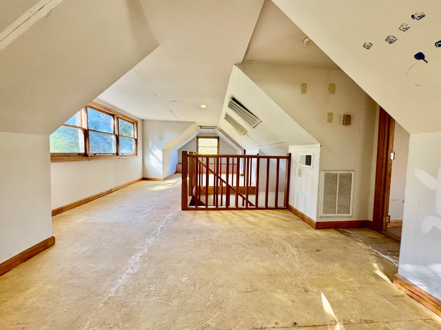 Large Home, Apartment and Acreage on Bell Farm Road, Statesville, NC