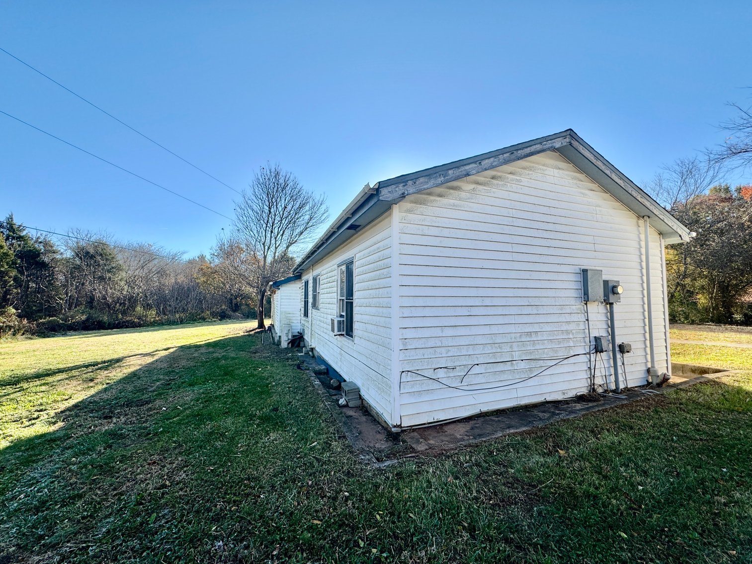 Large Home, Apartment and Acreage on Bell Farm Road, Statesville, NC
