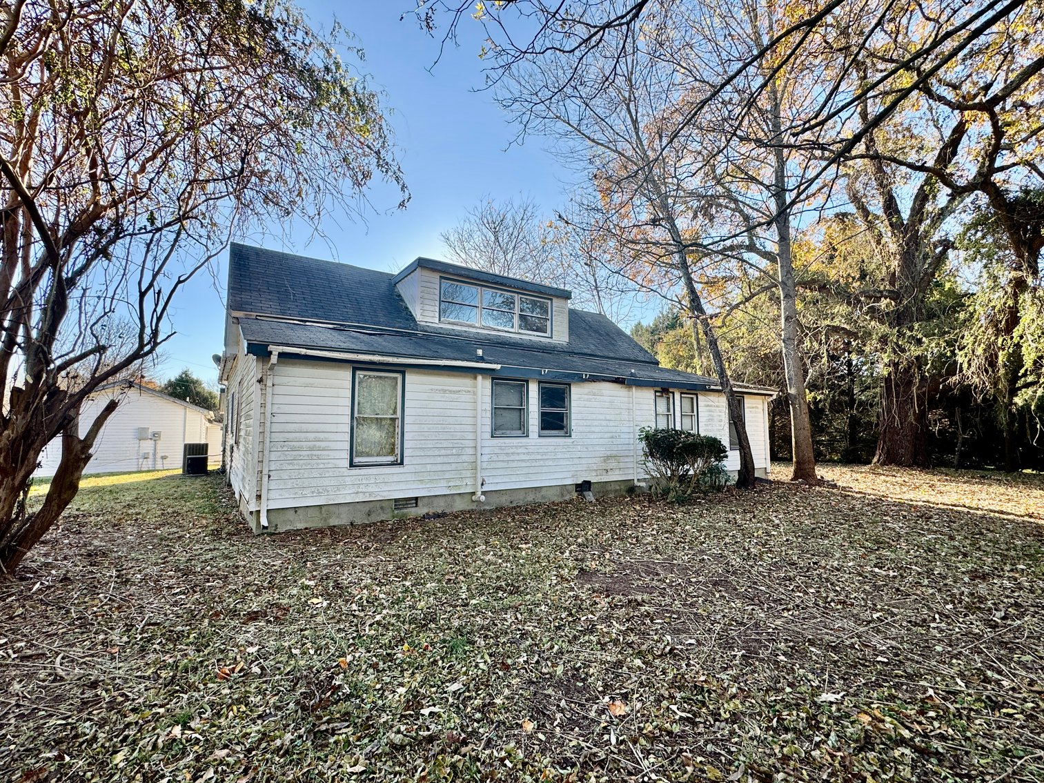 Large Home, Apartment and Acreage on Bell Farm Road, Statesville, NC