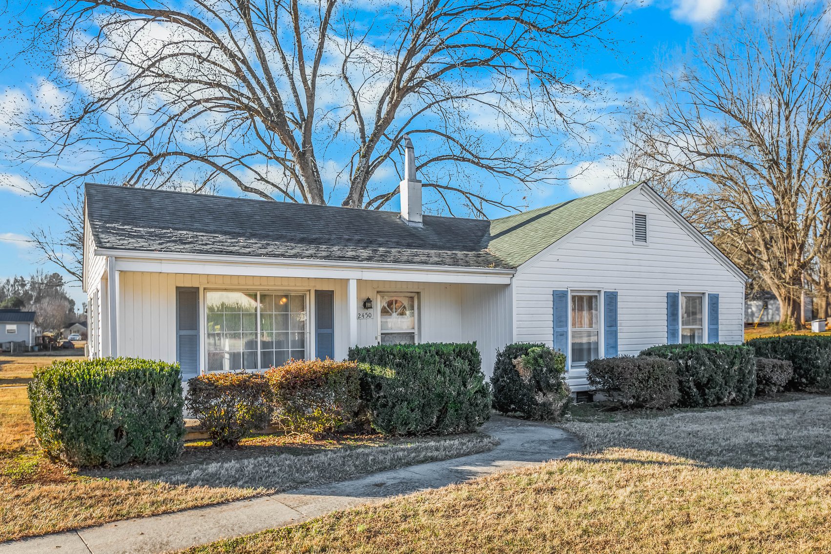 SELLING ABSOLUTE Highway 64 Opportunity - Mocksville, NC