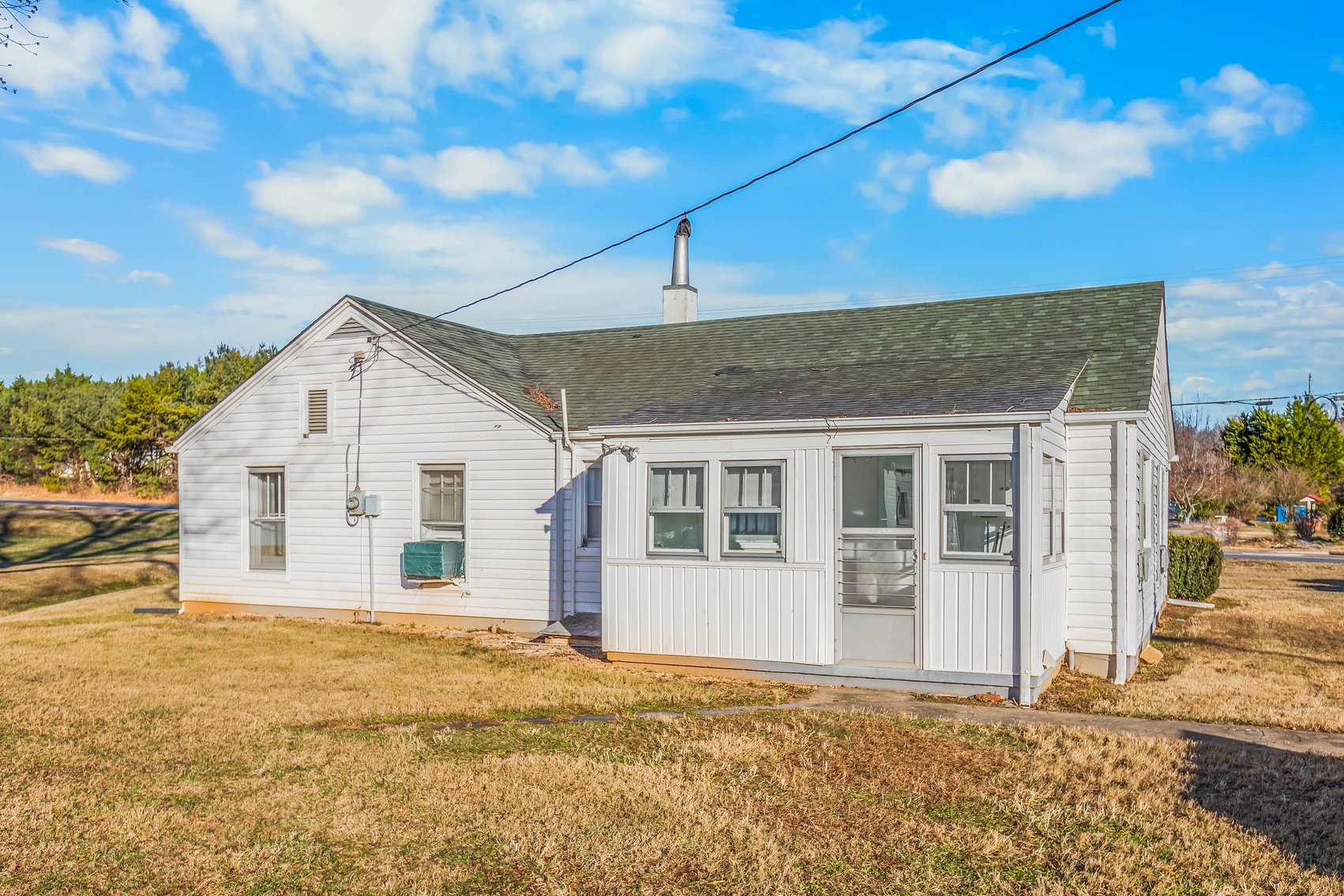 SELLING ABSOLUTE Highway 64 Opportunity - Mocksville, NC