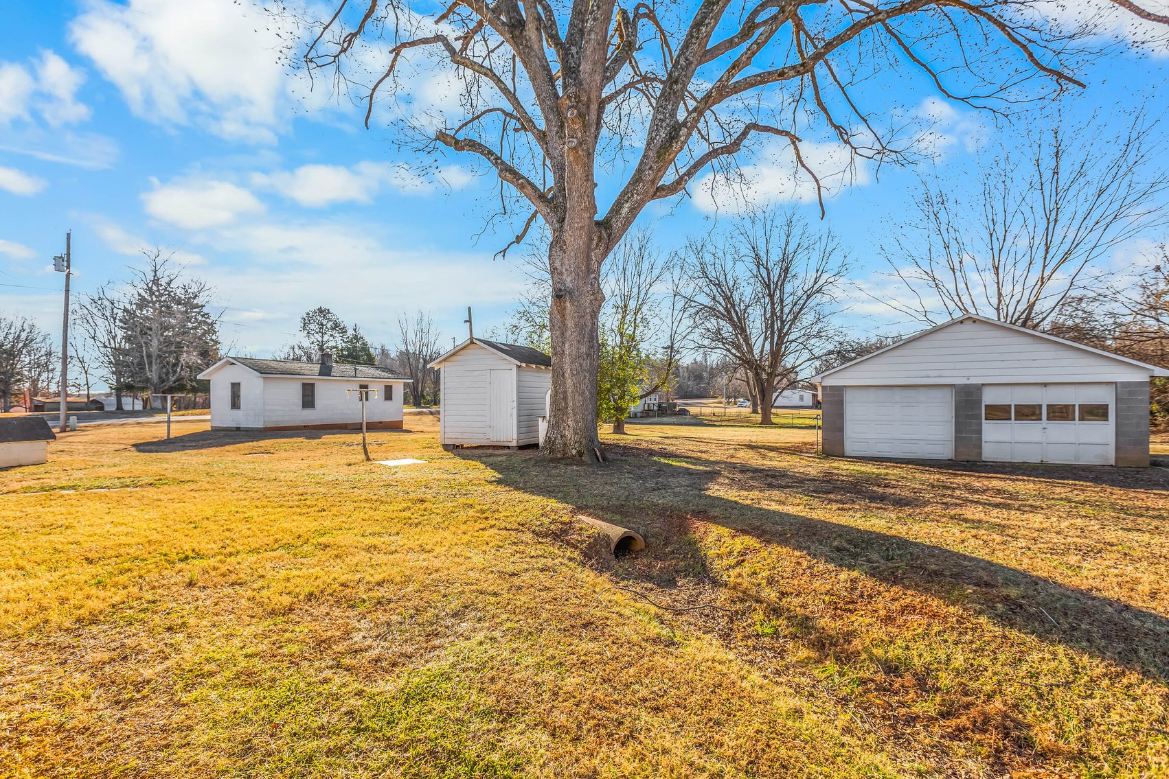 SELLING ABSOLUTE Highway 64 Opportunity - Mocksville, NC