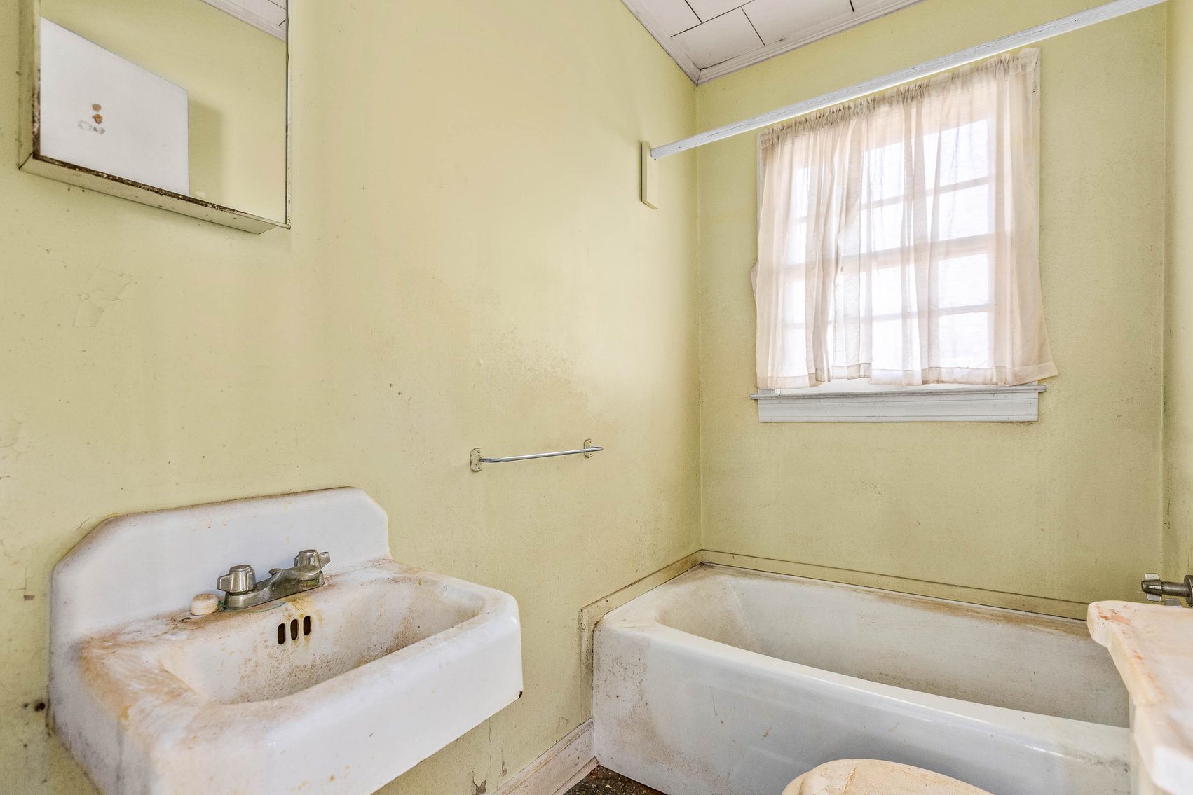 SELLING ABSOLUTE Highway 64 Opportunity - Mocksville, NC