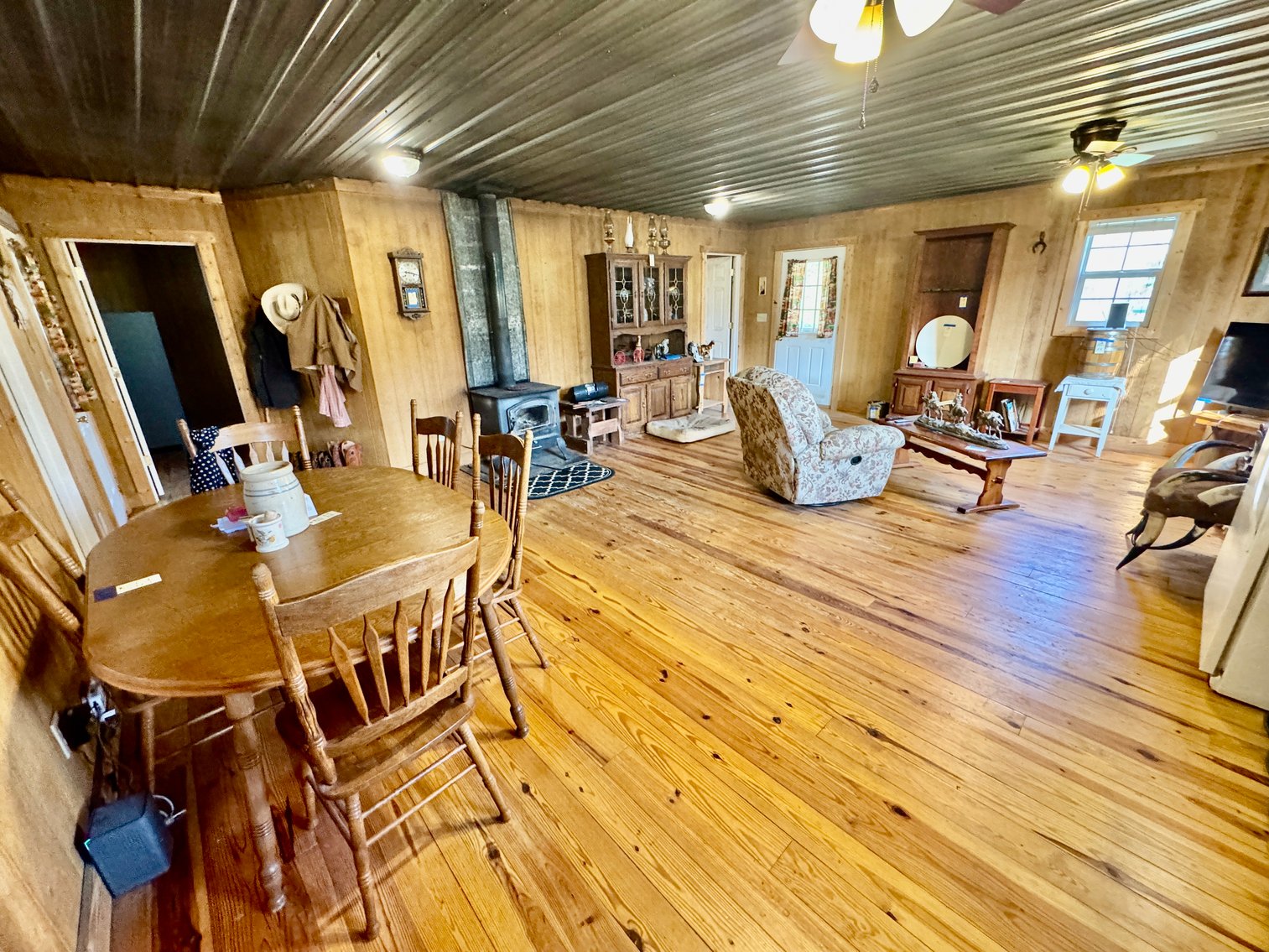 Love Valley Cabin