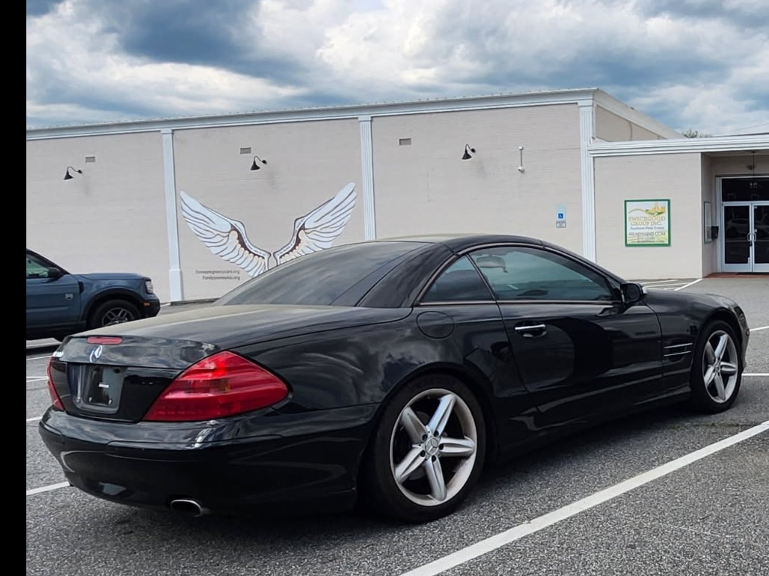 Drop Top In A Benz