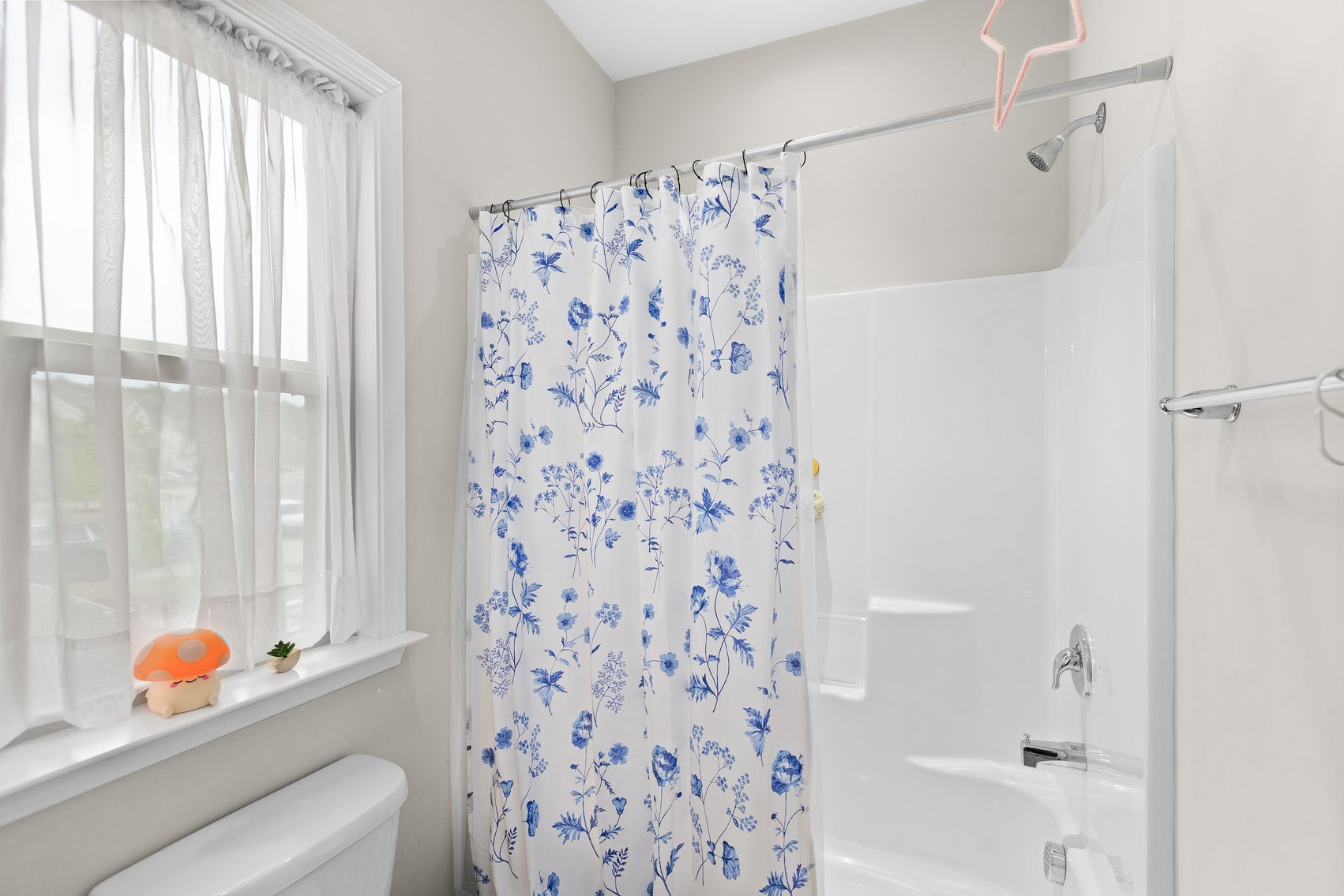 5 Bedroom Home on Corner Lot in Mooresville, NC