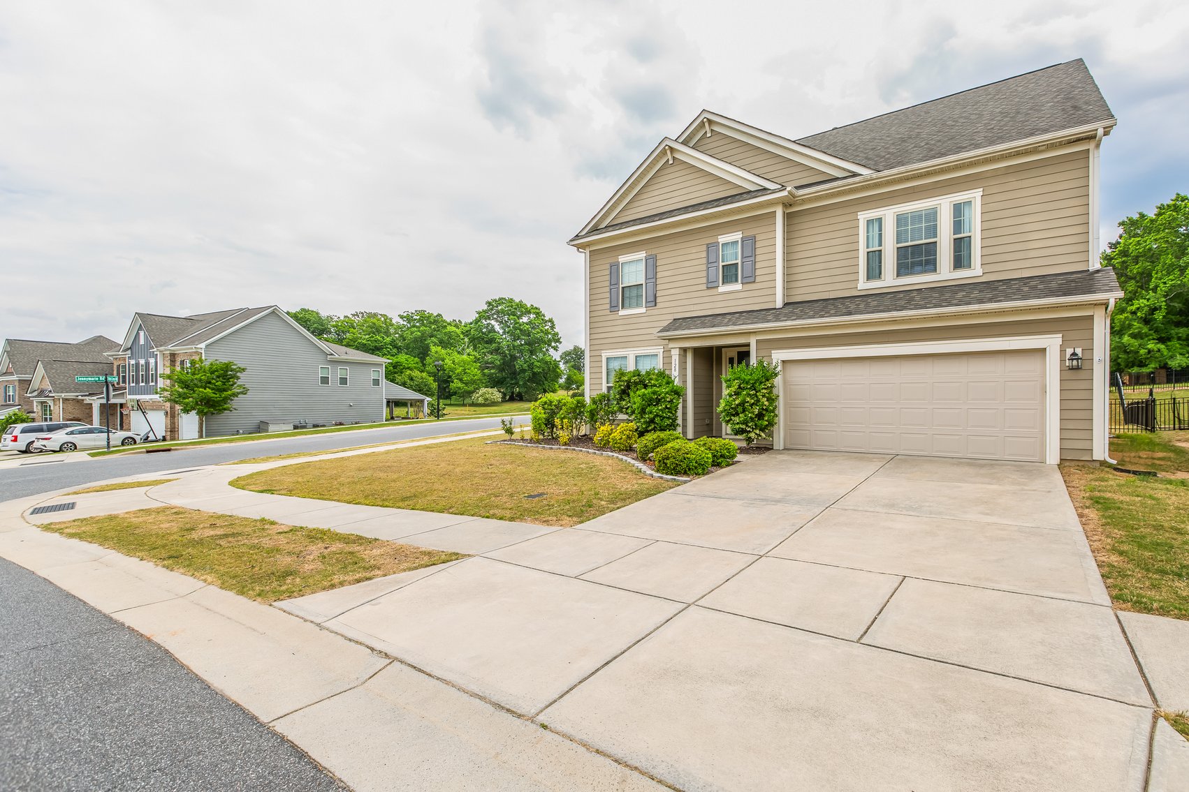 5 Bedroom Home on Corner Lot in Mooresville, NC