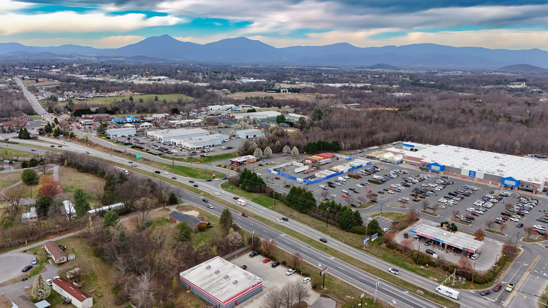 Image for 1001 E Lynchburg Salem Tpke, Bedford, VA 24523