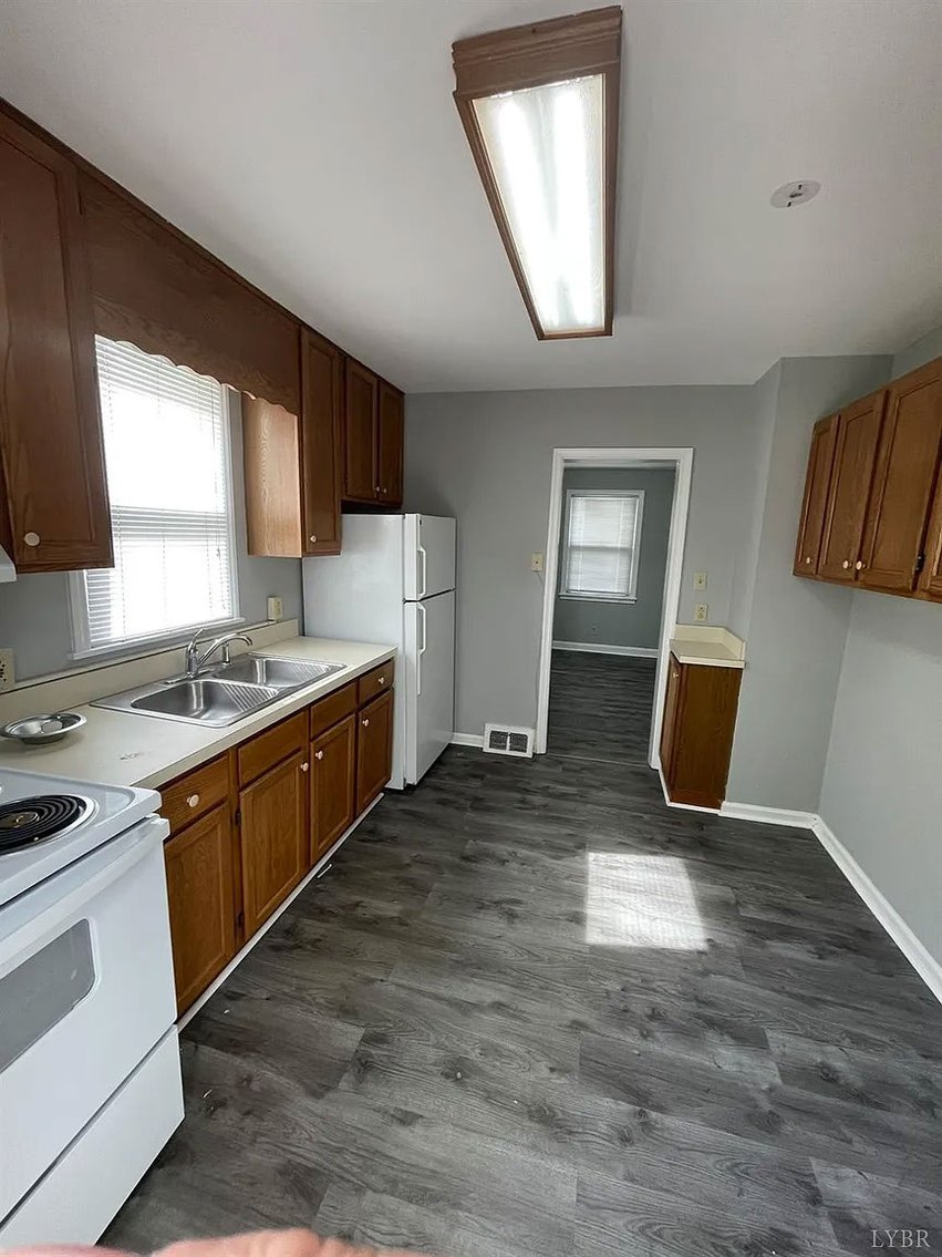Image for 211 College Dr, Lynchburg, VA 24501