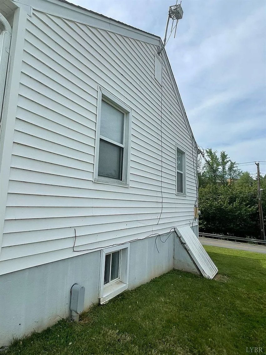Image for 211 College Dr, Lynchburg, VA 24501