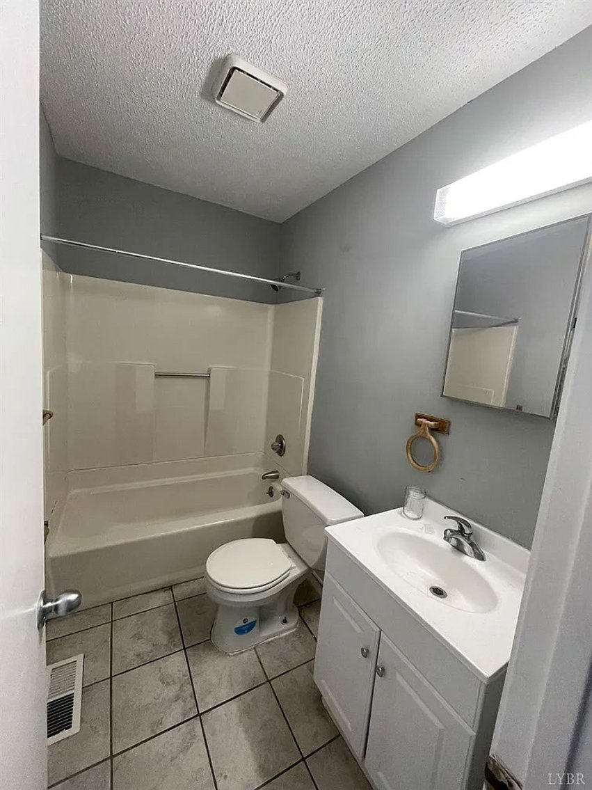 Image for 213 College Dr, Lynchburg, VA 24501