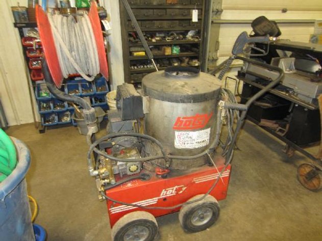 Hotsy High Pressure Hot/Cold Pressure Washer