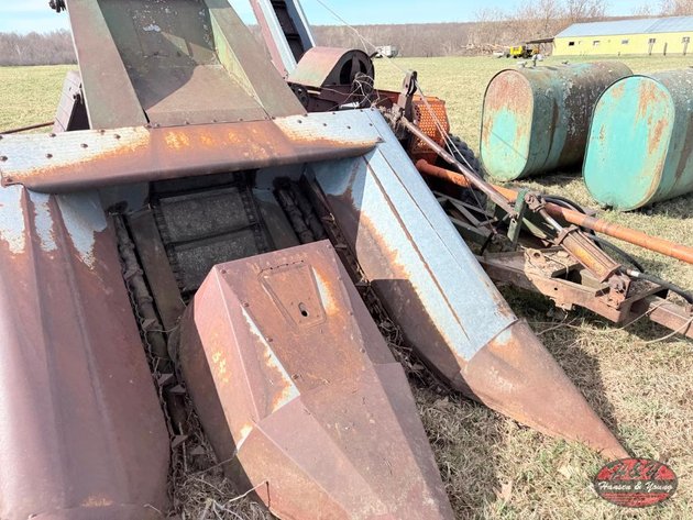 Image for New Idea 2 Row Corn Picker