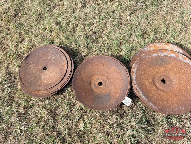 Image for (3) Piles of Disk Blades