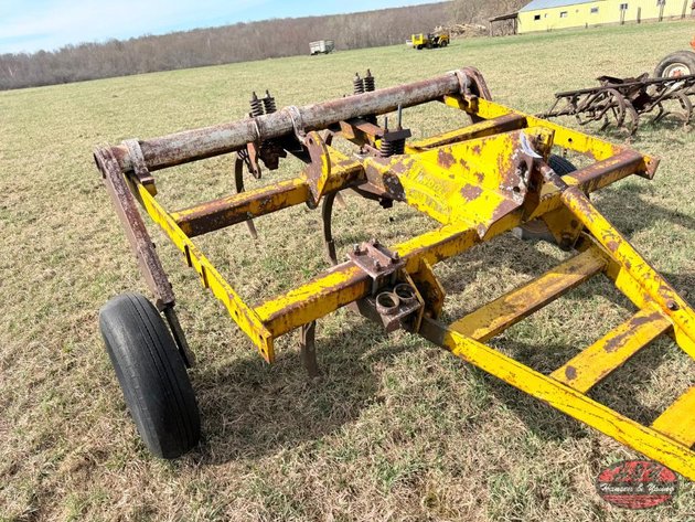 Image for Landoll 7 Shank Chisel Plow