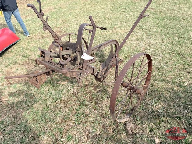 Image for Oliver 1 Bottom Plow