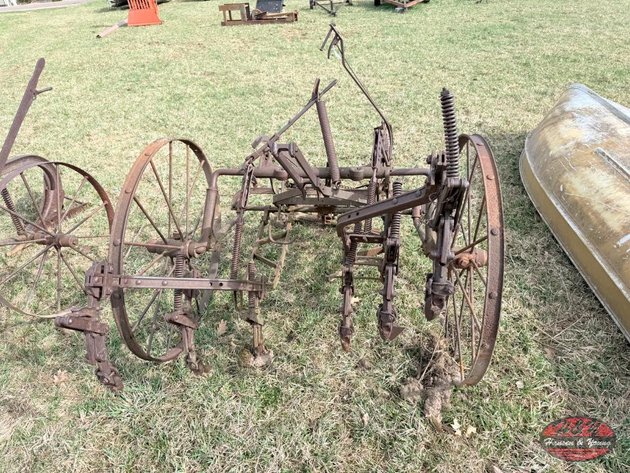 Image for McCormick Deering 1 Row Cultivator