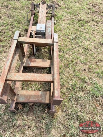Image for Swinging Saw on Stand