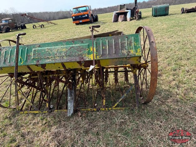 Image for John Deere Van Brunt 6ft Grain Drill