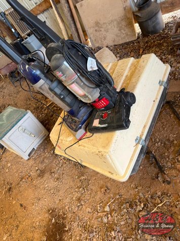 Image for Car Carrier and 2 Vacuums