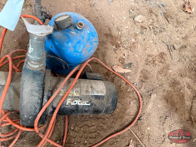 Image for Flotec Water Pump and Pressure Tank