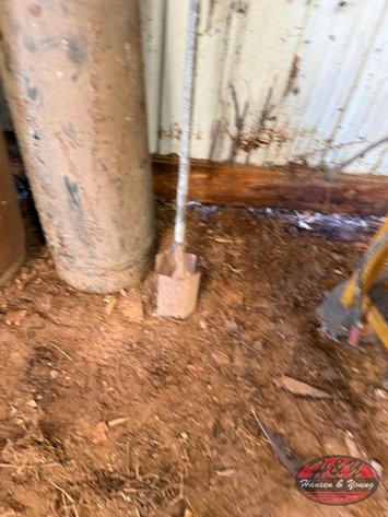Image for (2) LP Tanks and Post Hole Digger